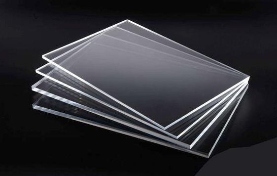 有机玻璃可以拿来做相机镜头吗