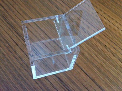 做好亚克力制品加工，这些设备你必须要有