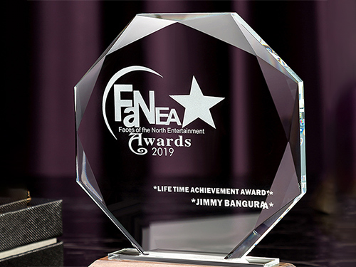 一分钟教你学会亚克力制品质量的辨别